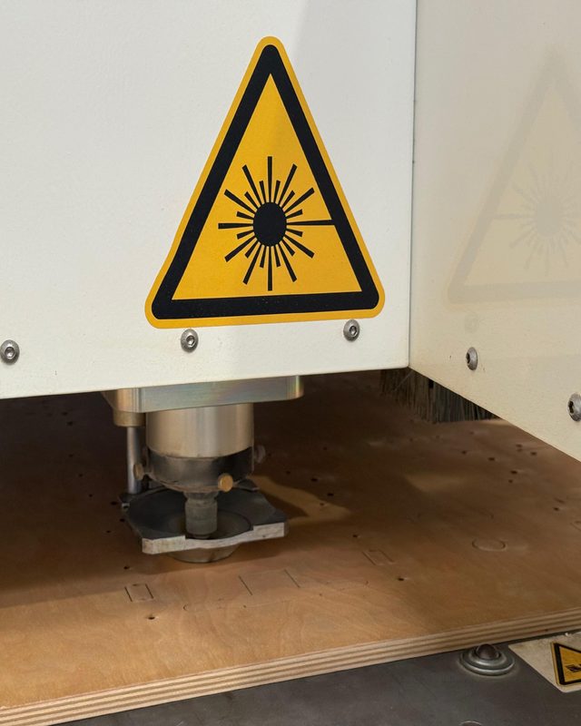 Testa della macchina di taglio nel laboratorio HiMade