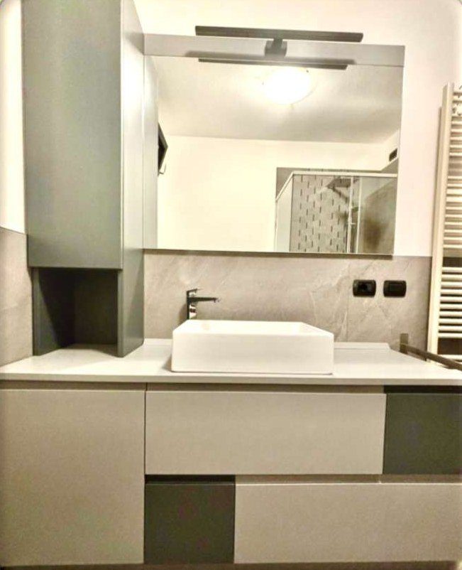 Arredo bagno su misura per hotel